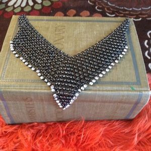 Meshed chain Linked w Rhinestone Necklace